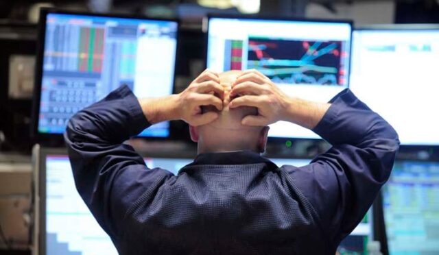 1.1 milyar dolar zarar açıkladı