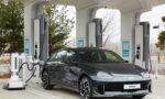 Hyundai Elektrikli Araçlar İçin Otomatik Şarj Robotu Geliştirdi.