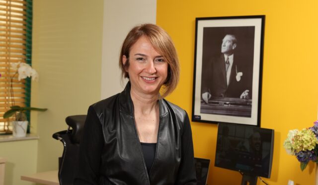 Marshall, Kadın Girişimcileri Destekleme Zirvesi’nden ödülle döndü