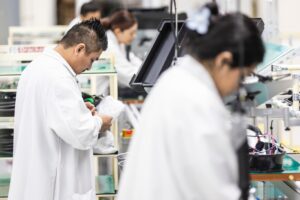 EV Şarj Cihazları Üretmek İçin ABD'deki İlk Fabrikasını Açtı