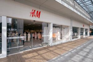 H&M’İN TRABZON’DAKİ İLK MAĞAZASI FORUM TRABZON AVM’DE AÇILDI!