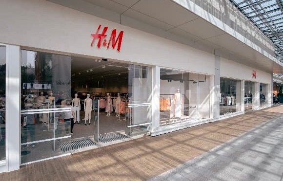 H&M’İN TRABZON’DAKİ İLK MAĞAZASI FORUM TRABZON AVM’DE AÇILDI!