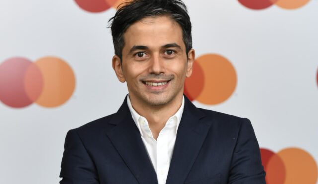 Muin Öztop