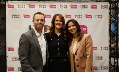 HUPALUPA İLK ULUSLARARASI ÖDÜLÜNÜ ALDI