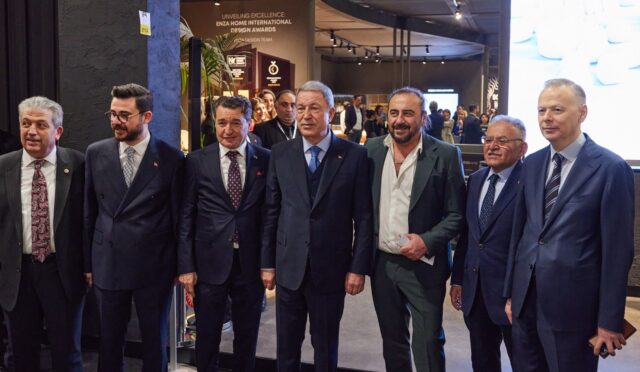 IIFF 2025 Uluslararası İstanbul Mobilya Fuarı’nda Enza Home Rüzgarı Esti