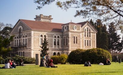 Boğaziçi 8 alanda ilk 300 içinde!